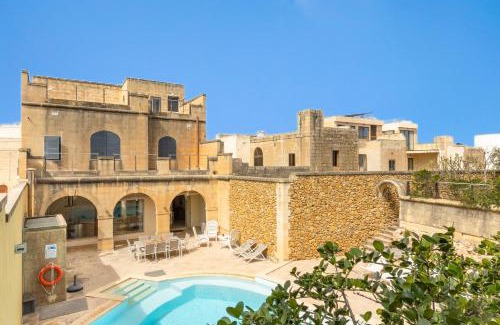 Xaghra Apartment | Elegant OneFifty Gozitan Villa with Pool & Pet Friendly