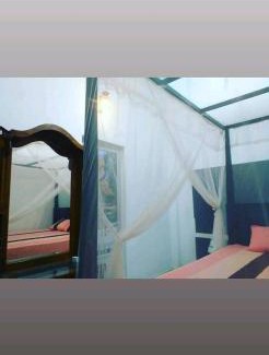Polhena House | Budget-Friendly Stay at Onelka Winter House for Families