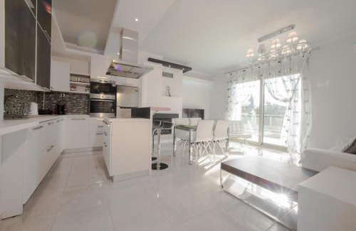 Toroni Villa | Chic Toroni Villas: 4-Star Stay with Child-Friendly Amenities