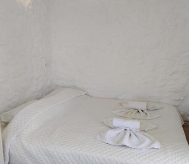 Nikia Apartment | Guest Rated: Oniropagida Nisyros Apartments with Nikia View