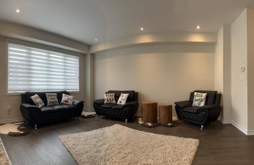 Thorold House | Convenient Stay Just 10 Minutes From Niagara Falls
