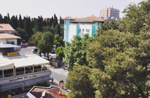 Bakırkoy Hotel | Budget-Friendly Bakirkoy Ladies Dormitory with Kitchen Access