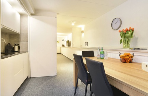 De Weteringschans Condo | Family-Friendly Only Friends B&B in City Centre