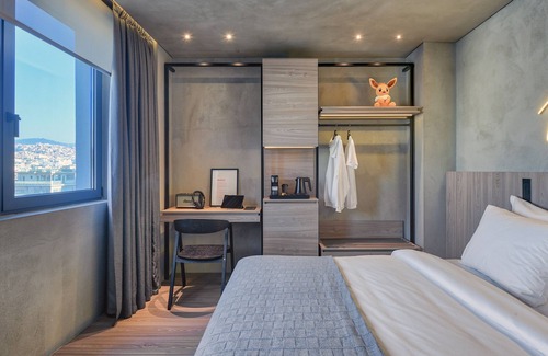Vardaris Hotel | Elegant ONOMA Hotel: Guest Rated 9/10 with Spa & Pool