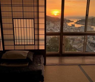 Onomichi House | Top-Rated Onomichi Guest House with Breakfast & Kitchen