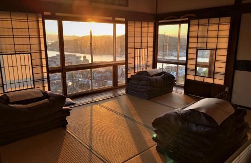 Onomichi House | Top-Rated Onomichi Guest House with Breakfast & Kitchen
