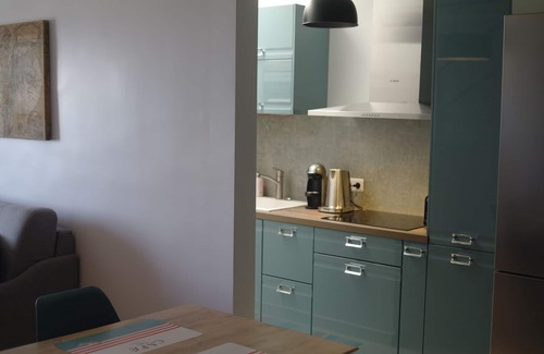 Houlgate Apartment | Oceanfront Suites at ONROOM GRAND HOTEL - Rated 9.2/10