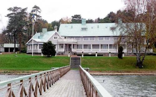 Vickan Bed & Breakfast | Onsala Mansion B&B