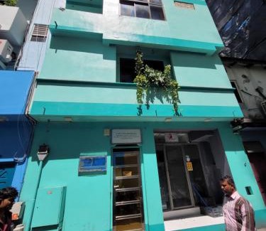 Male House | Comfortable Stay at Ontrack Travel Transit Hotel