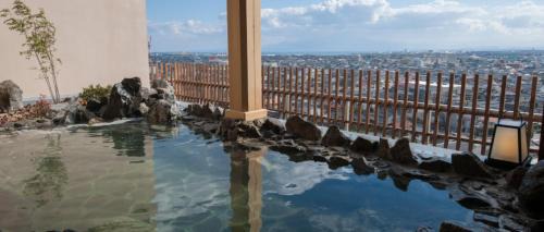 Sakaiminato Hotel | Onyado Nono: Relaxing Retreat with Hot Tub & Child-Friendly Space
