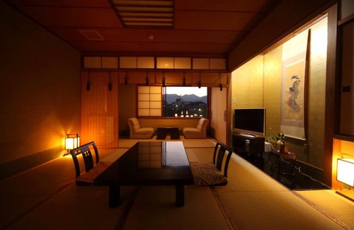 Ureshino Hotel | Family-Friendly Onyado Takasago with Hot Tub Access