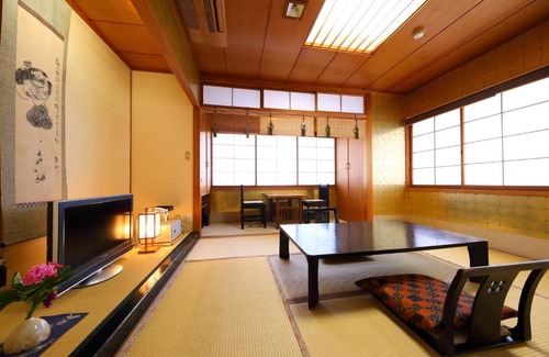 Ureshino Hotel | Family-Friendly Onyado Takasago with Hot Tub Access
