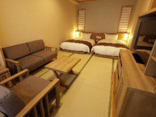 Shirakawa Hotel | Elegant Onyado Yuinosho: 5-Star Stay with Hot Tub Access