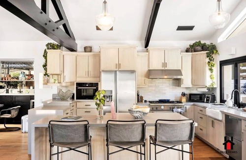 Malibu House | Discover Ocean View Bliss at Onyx Home in Malibu
