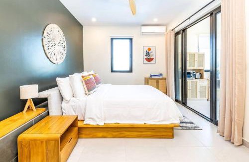 Long Bay Apartment | Discover Onyx I Long Bay Retreat: Poolside Paradise Near Beaches