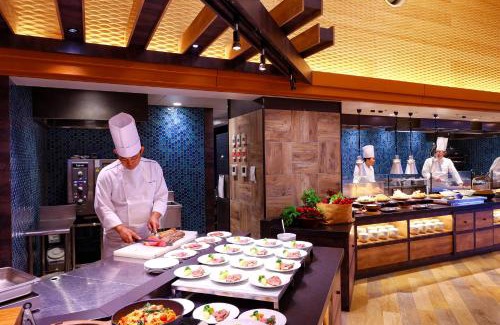 Senamionsen Hotel | Relax at Ooedo Onsen Monogatari Premium Shiomiso Retreat