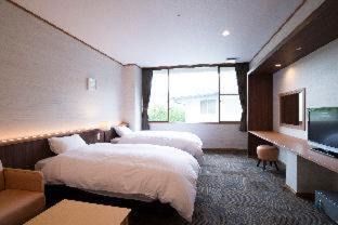 Ureshino Hotel | Relax at Yukai Resort Premium Ureshinokan with Hot Tub Access