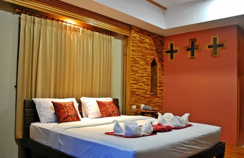 Pua Hotel | Discover Oopkaew Resort: Family-Friendly with Delicious Dining