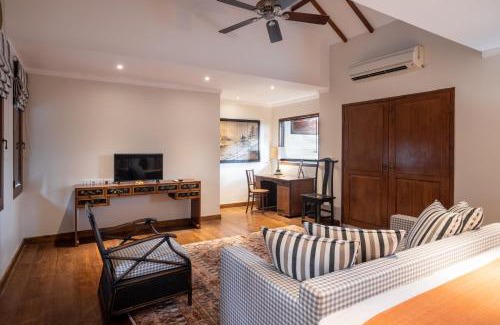 Laksmana Villa | Experience Villa Oost Indies: Beachside Oasis with Pool