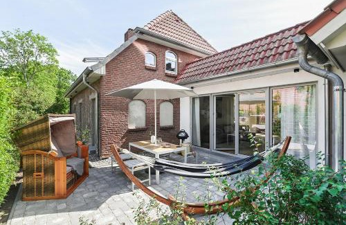 Daenschendorf Apartment | Family-Friendly Retreat at Op de Düün - 4 Star Excellence