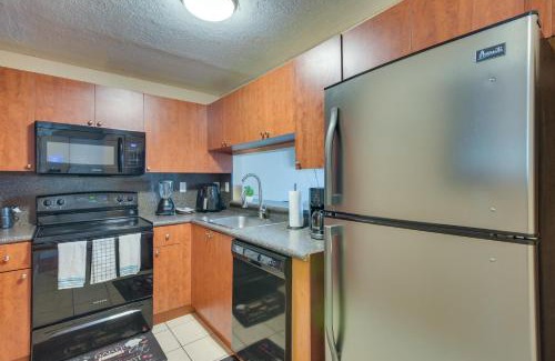 Opa-Locka House | Family-Friendly Opa-locka Townhome, 15 Mi to Miami Beach