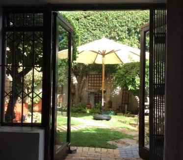Noordhoek Apartment | Cozy Opal Cottage with Ocean View & Private Beach Access