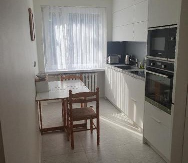 Głuchołazy Apartment | Inviting Opawska koliba - Top-Rated Family-Friendly Escape