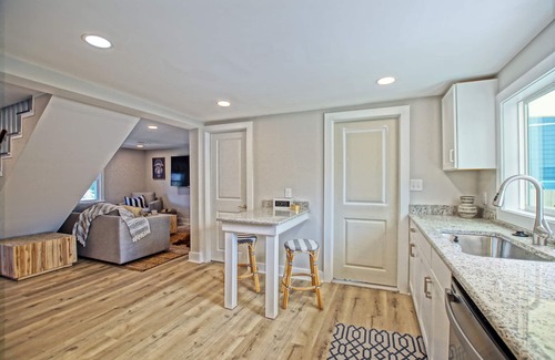 Lewes House | Bright and Inviting Hotel with Outdoor Space & Spa