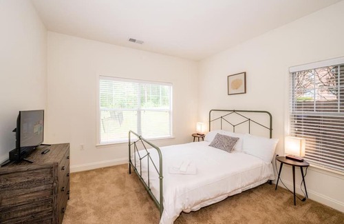 Wendover - Sedgewood Apartment | Bright 2BR Getaway with Pool, Gym & Balcony Access