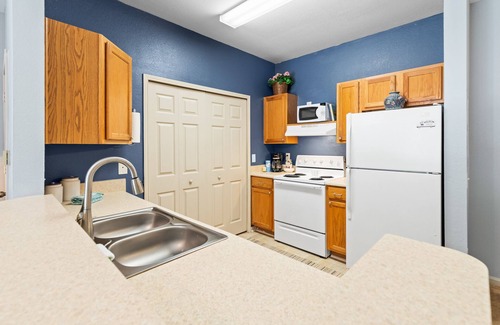 Auburn House | Inviting AU Townhome with Pool & Pet-Friendly Comfort!