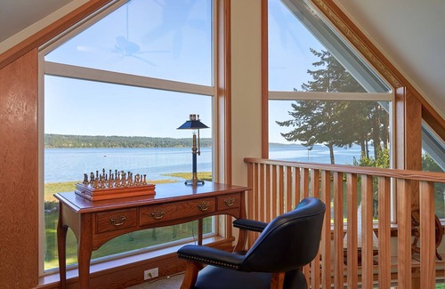 Union Bay House | Oceanfront Retreat with Spa and Breathtaking Views