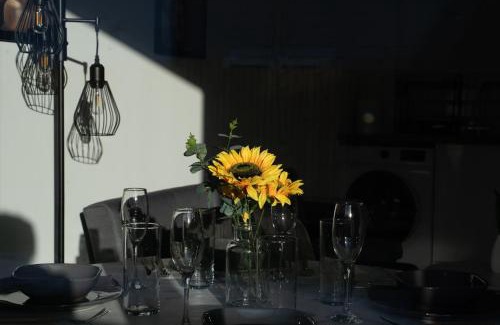 Gosport Apartment | Open Mind Property - Cosy Flat with 2 Beds