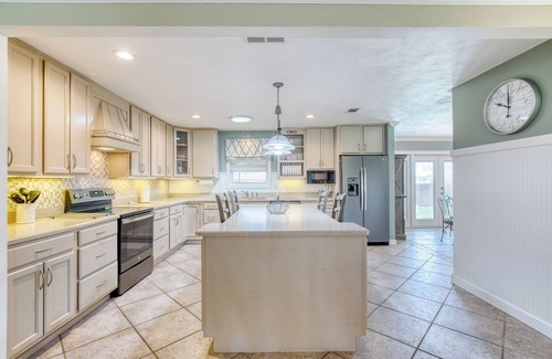 Ormond Beach Plaza House | Beachouse Haven: Steps from the Ocean with Pet-Friendly Perks