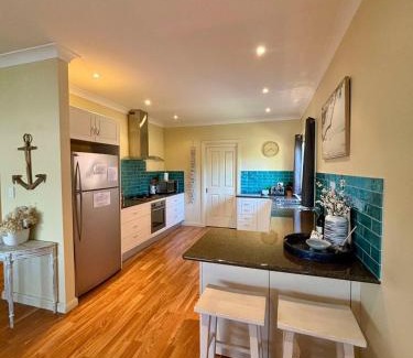 Patonga House | Pet-Friendly Coastal Retreat: Award-Winning Patonga Beach