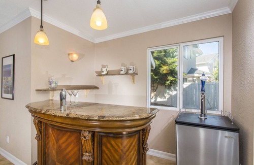 Aviara House | Book Your Stay: Pool, Spa & Billiards Near Carlsbad Beach