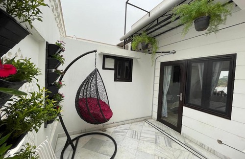 Jaipur House | Unforgettable Stays at Open Skies: Rated 10/10 and Family-Friendly