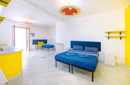 Procida Bed & Breakfast | Relaxing Retreat: OPEN SPACE PROCIDA Near Beautiful Beaches