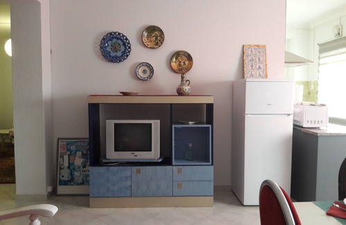Charneca de Caparica e Sobreda Apartment | Relaxing Retreat with Ocean View & Spa at Charneca