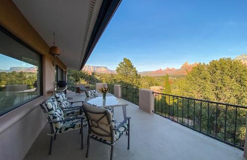 Sedona House | Serene Open Style Home with Breathtaking Views & Spa