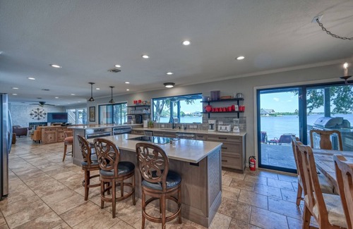 Horseshoe Bay House | Boat Docks & Water Toys Await at Our Scenic Lake Retreat!