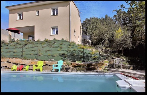 Vesseaux House | Discover a Poolside Cottage for 14 with Ocean Views