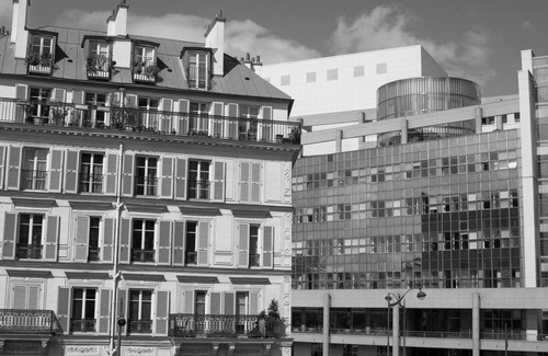 Bercy Apartment | Inviting Opera Retreat: 9.8 Rated, Spa & Family Friendly