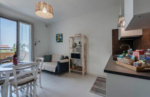 Colombare Apartment | Unforgettable Opera Apartment in Family-Friendly Sirmione