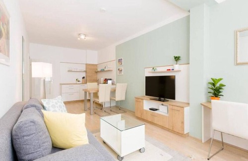 Wieden Apartment | Accessible Opera Apartment Top6 with Family-Friendly Amenities