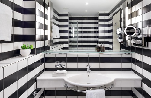Seefeld Hotel | Relax at the Opera Hotel Zurich - Top-Rated 4-Star Retreat