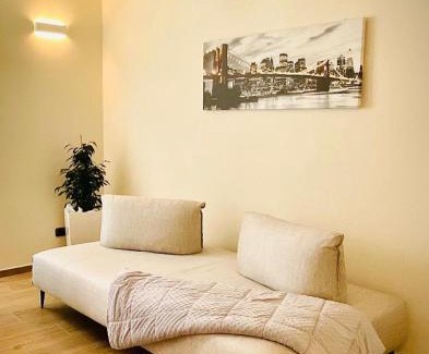 Sarzana Apartment | Opera Hotel: Guest Rated 9.8 & Perfect for Families