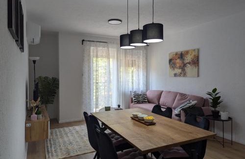 Perusic Apartment | OPG Murgić