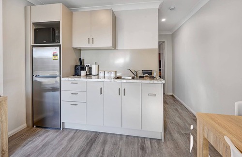 Llanarth Apartment | Ophir Studio - Ideal for Work, BBQ