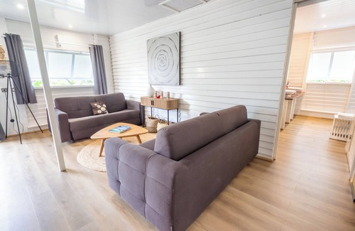 Opoa Hotel | Experience OPOA BEACH HÔTEL: Top-Rated Stay with Pool & Spa