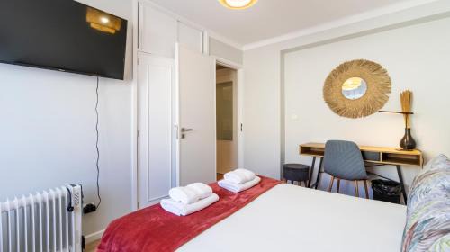 Lordelo do Ouro e Massarelos Apartment | Elegant Bessa Apartment: 4-Star Stay with Family Amenities